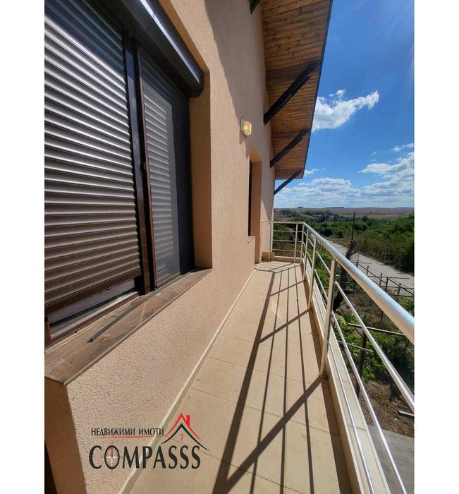 с. Драганово, Обл. Добрич, КЪЩА на 2 етажа – 107372евро!