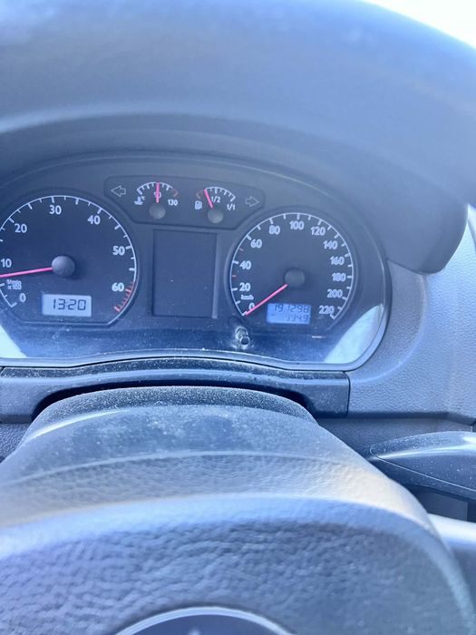 Wolkswagen polo 1,2 benzina 6v  acte la zii