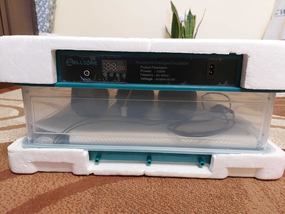 Incubator automat