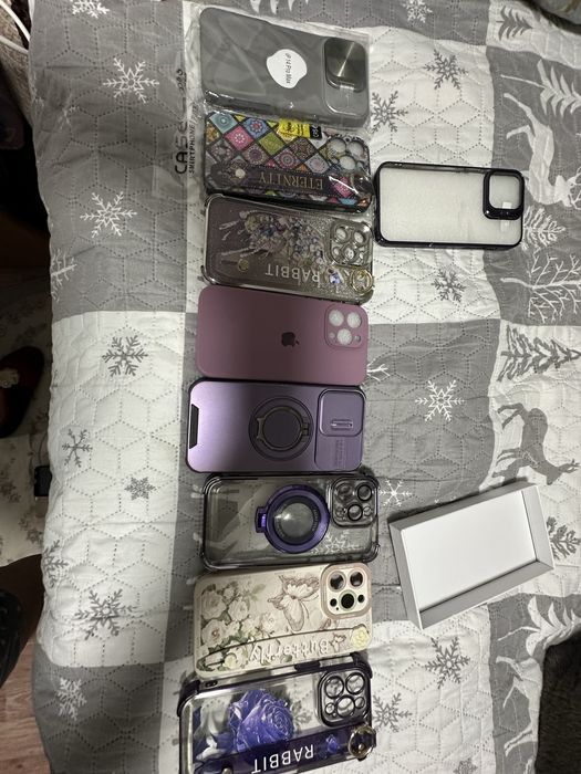 Отдаю бесплатно чехлы для айфона 14 про макс