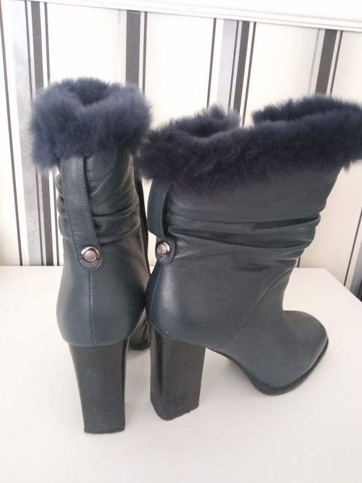 Продам полусапожки зимние