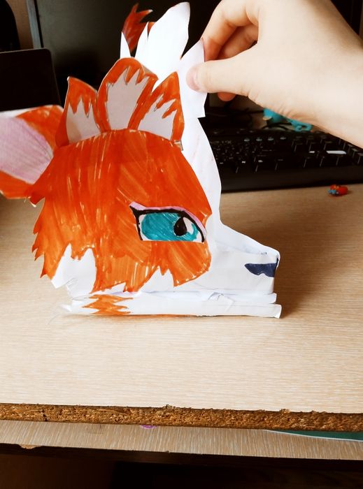 Самодельная оранжевая собачка