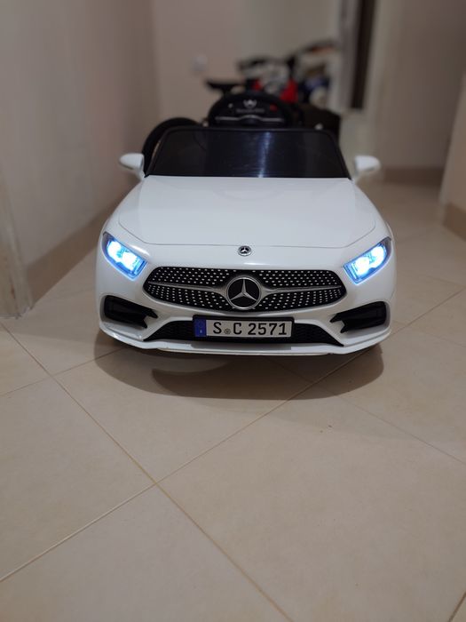Акумулаторна детска кола Мерцедес-Бенц CLS