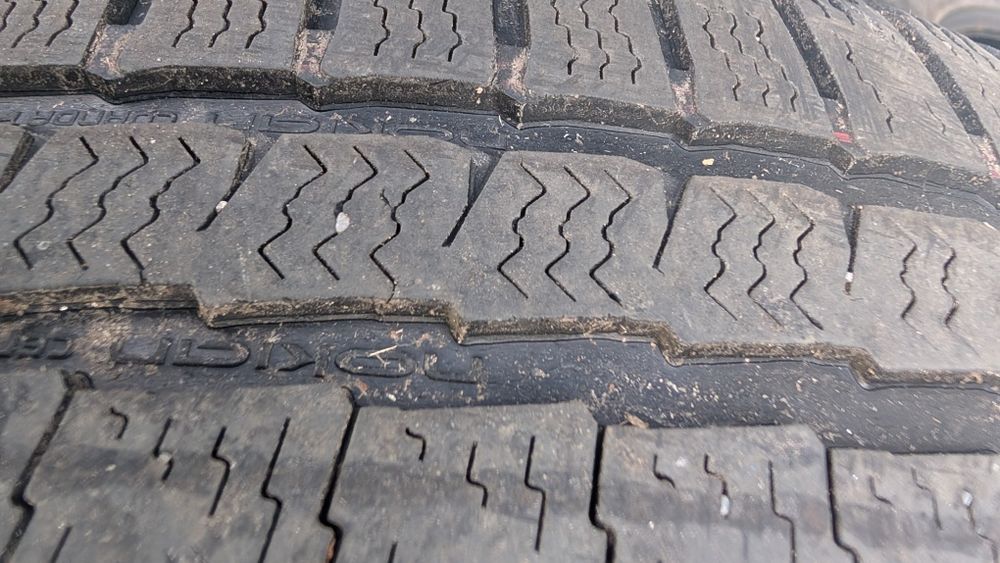 Vand set 4 anvelope iarna  Nokian WR A4 235 50 R18 2016