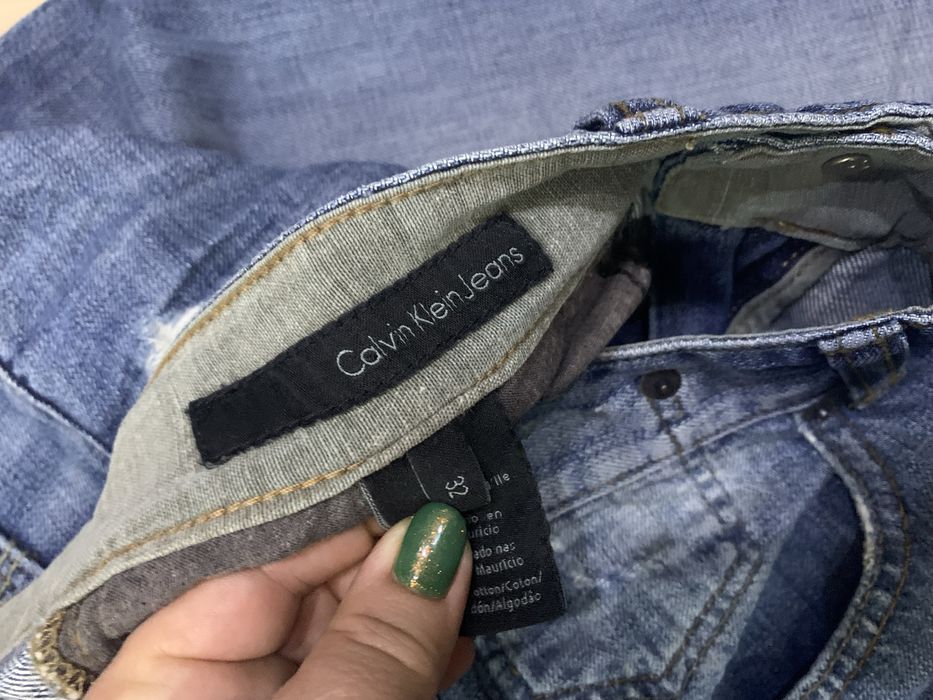 Оригинални мъжки дънки Calvin Klein размерът е 32