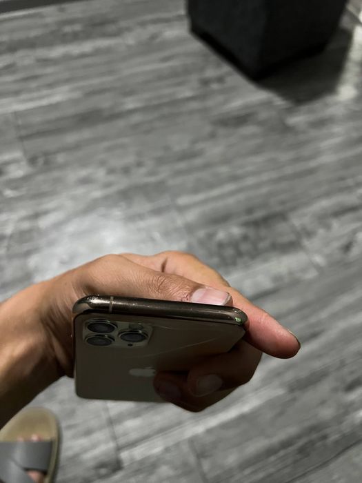 IPhone 11pro 64 gb krishka singan