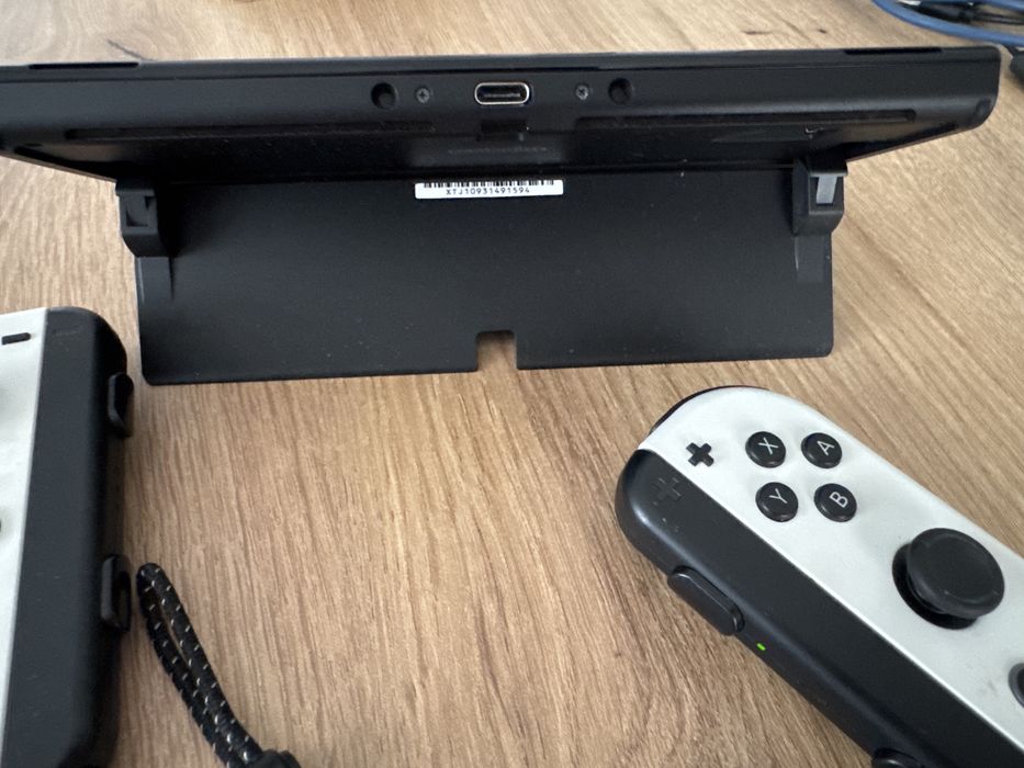Nintendo oled alb