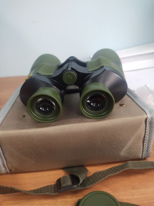 Продам бинокль новый