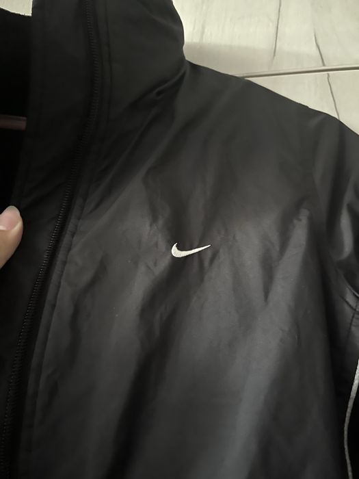 Спортно яке Nike, идеално за тичане