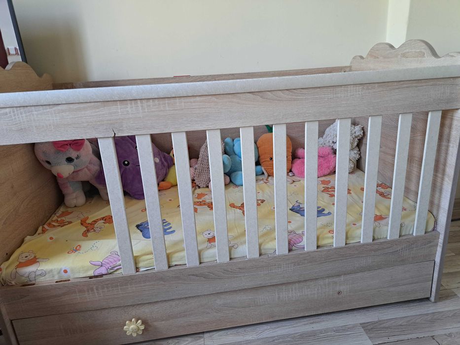 Бебешко  легло запазено