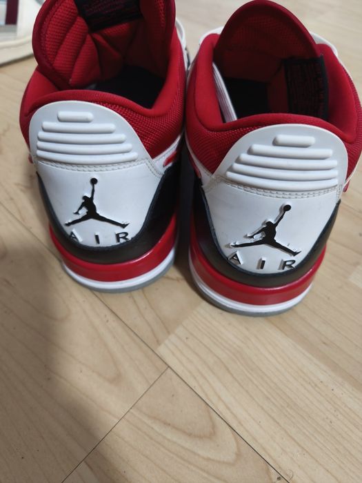 Adidasi jordan legacy 312 low