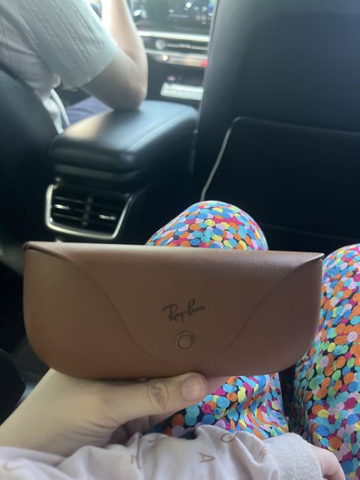 Футляр от rayban очков