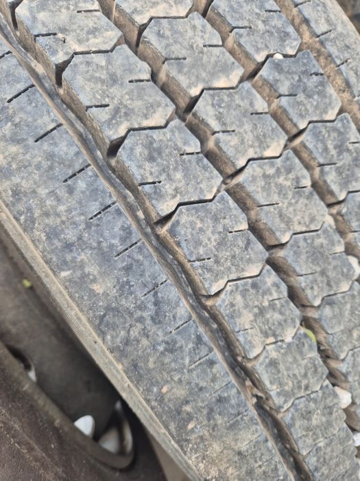 Шины на грузовой