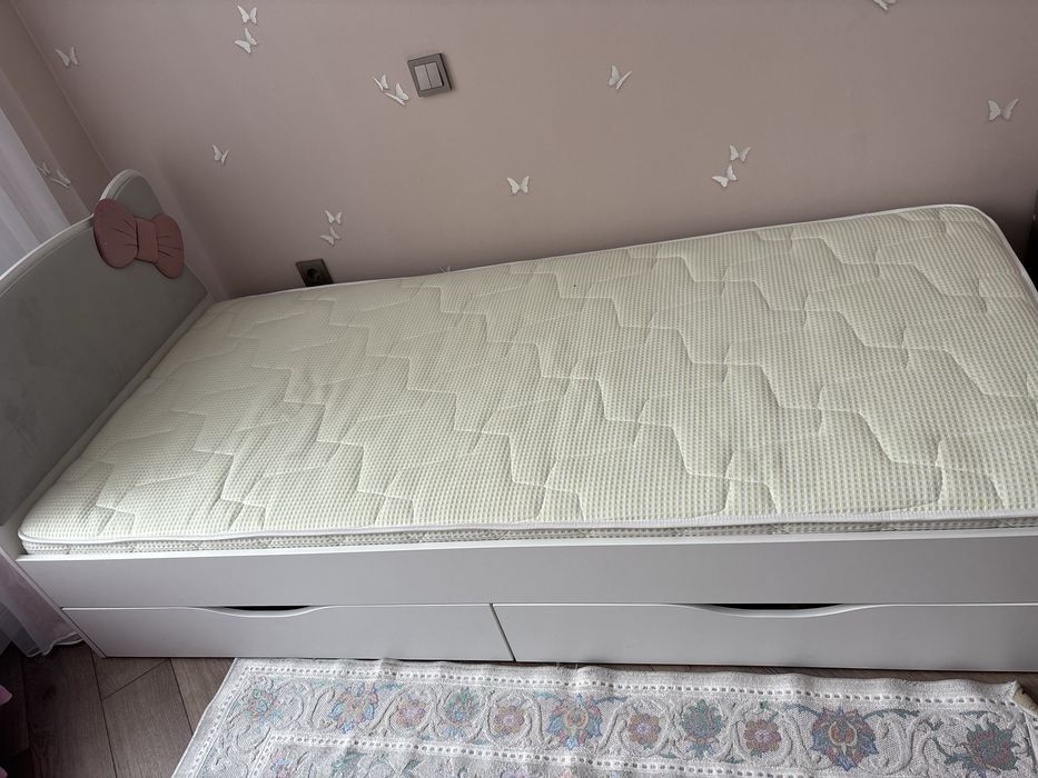 Детская кровать с матрасом Hello kitty