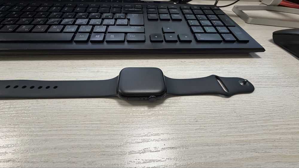 Apple Watch SE 2 44mm 32гб