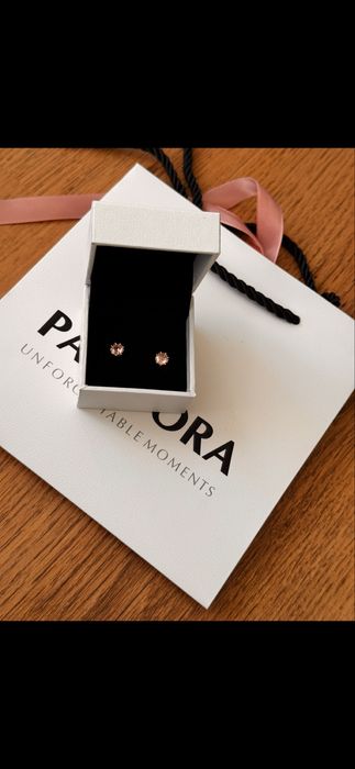 Пандора обеци Pandora