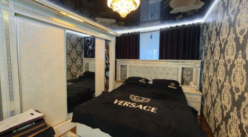 Продаётся 3х комнатная квартира переделана на 4х