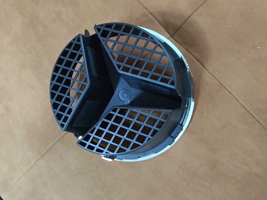 Емблема със Звезда за Предна Решетка на Mercedes W204 C Клас GLK G GLK