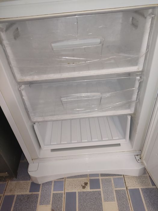 Холодильник Indesit высота 1,70