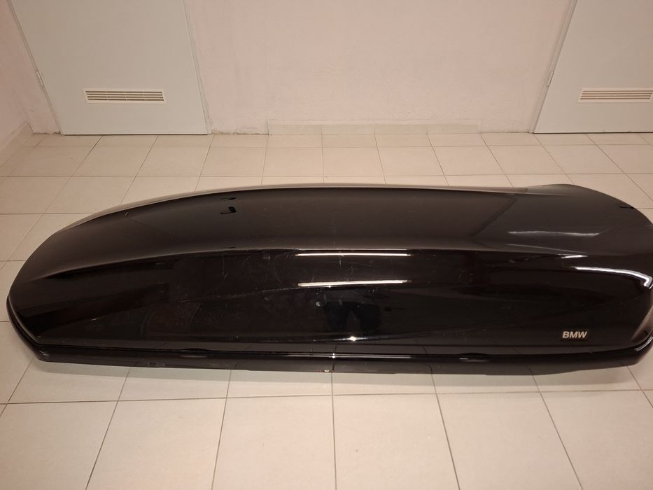 Продавам оригинален покривен багажник/автобокс BMW Roof Box 460L в комплект с алуминиеви напречни греди