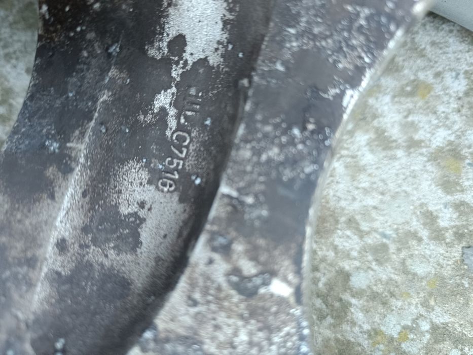 Vând jante aliaj R16