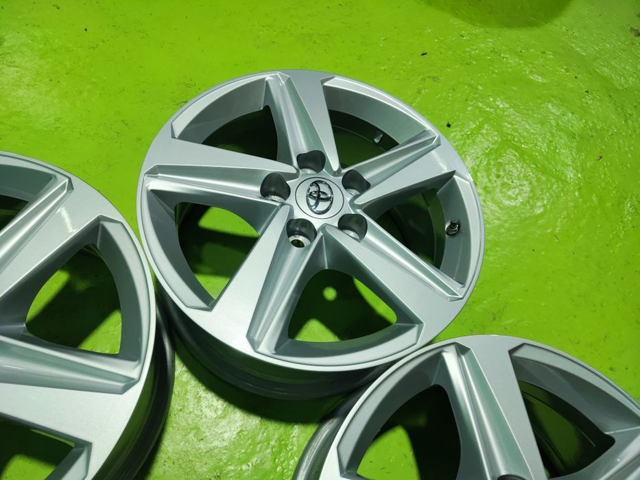 16 5x114.3 Toyota лети джанти 5х114.3 тойота