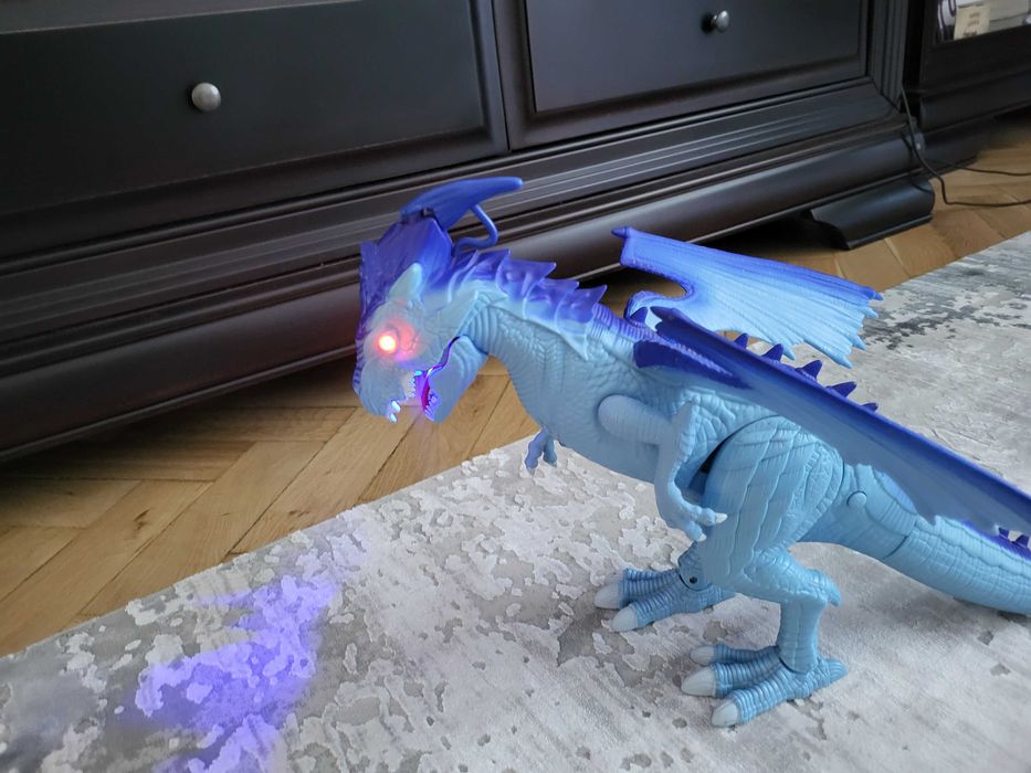 Dinozaur la jumate prețul față de magazin