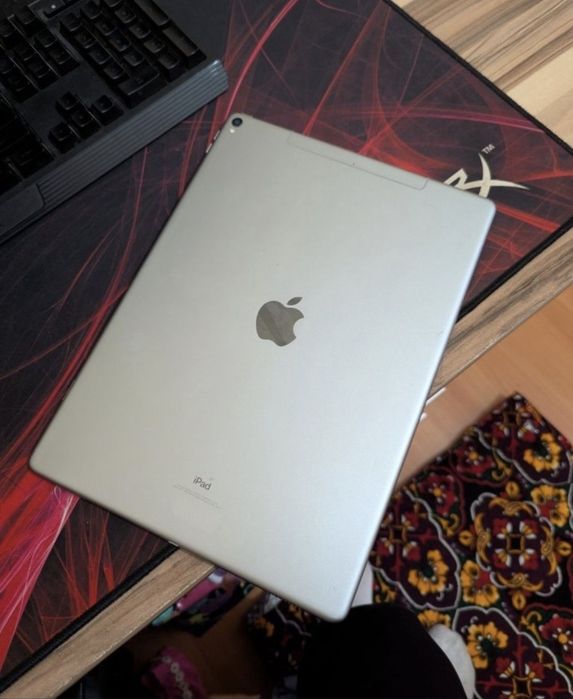 Aplle Ipad Pro 2. 12,9 дюмовый