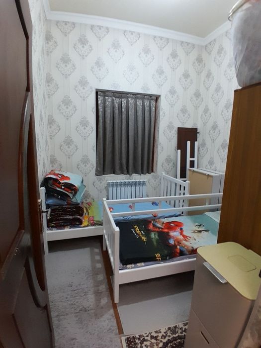 Uyim Zargar maxallasi Zarli kochasi 162a uy