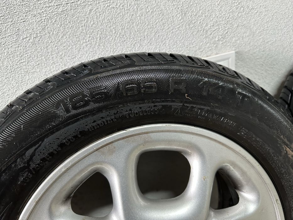 Продавам оригинални алуминиеви джанти за Рено 14 цола 4х100