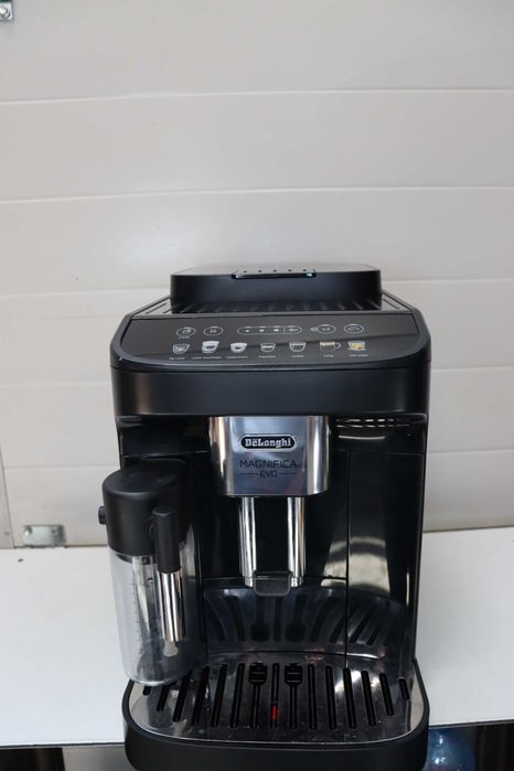 De'Longhi Magnifica Evo, Кафемашина, 1450W, 1,8л ECAM292.81 Latte