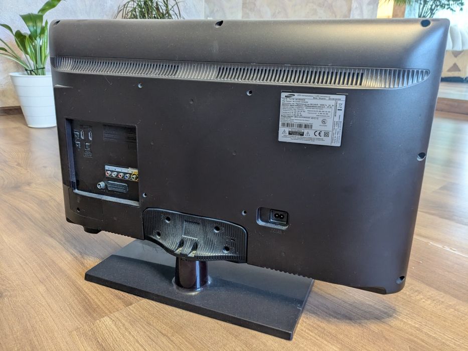 Телевизор  Samsung 81 см