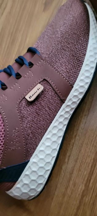 Дамски маратонки на Bench