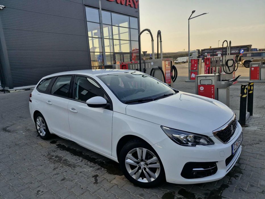 Peugeot 308.