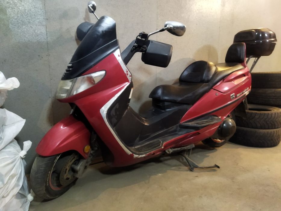 Suzuki SkyWave 400