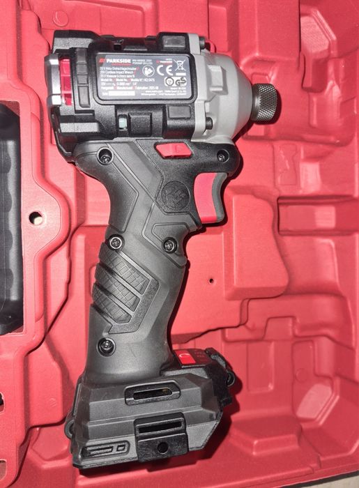 NOI. Garantie. Masina de insurubat cu impact PARKSIDE