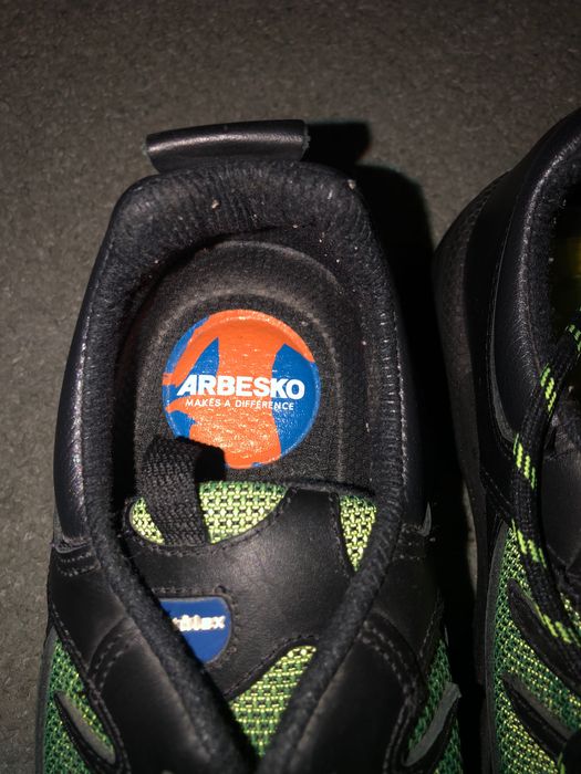 Bocanci Arbesko, marime 40.