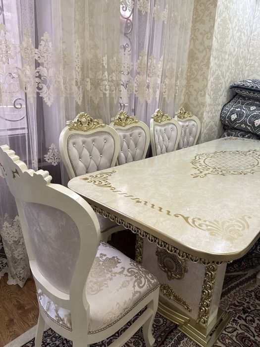 Hol va Zallarga Stol Stul yaxshi xolatdigisi