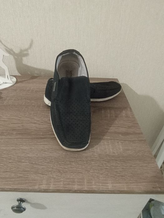 Макасы синего цвета