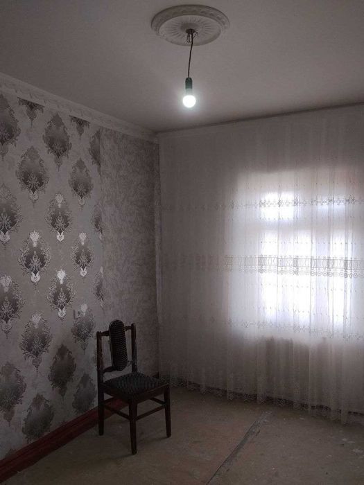 2 хона 5 этаж  шарк бозорча    Сотилади   Ижарагга бериллия 2300