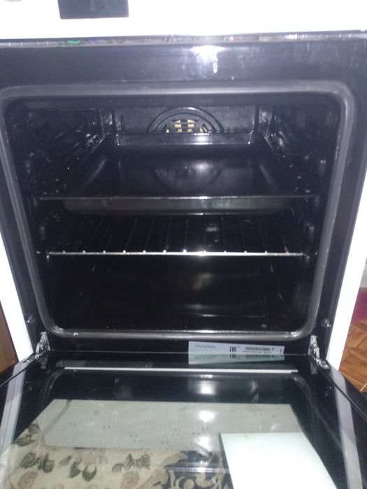 Продам электро плиту