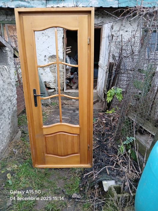 Usa de vanzare la Pscani