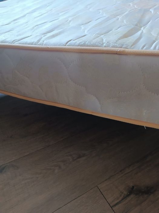 Отдам матрас бесплатно