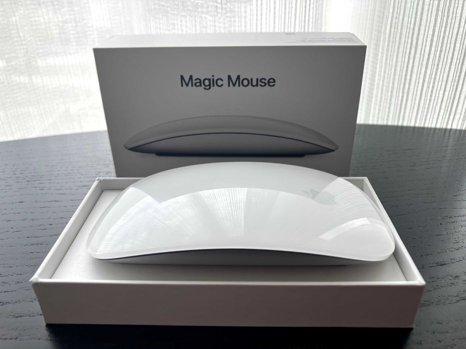Мишка Apple Magic Mouse (MXK53ZM/A) - последен модел, като нова