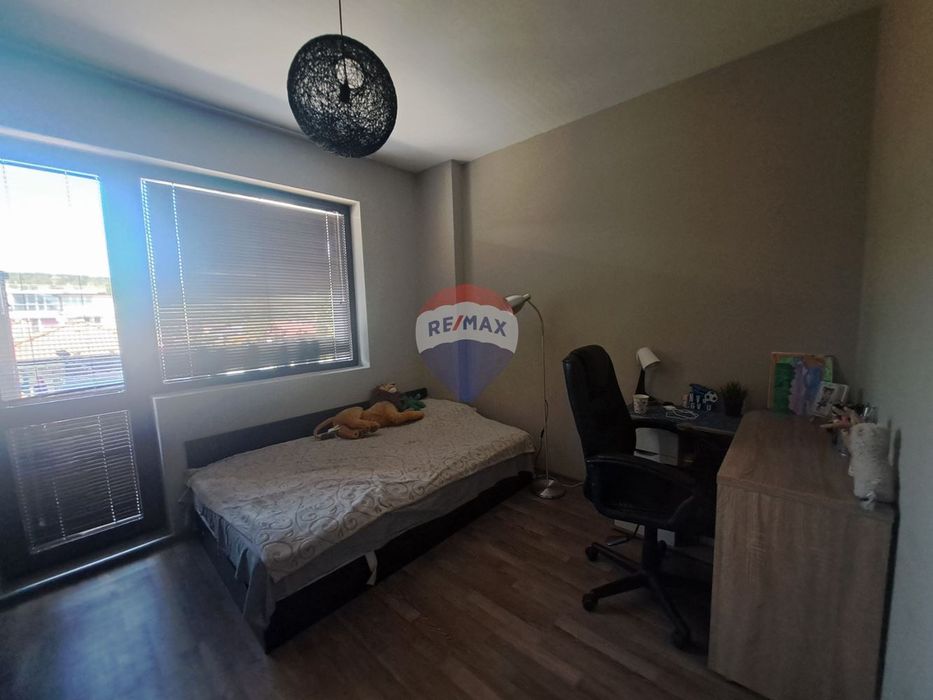 Продава се Тристаен апартамент в Варна, Аспарухово - 93 кв.м за 1914 €/кв.м - Снимка #11