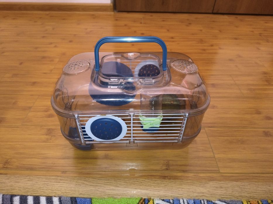 Cușcă hamster plus mâncare și rumeguș