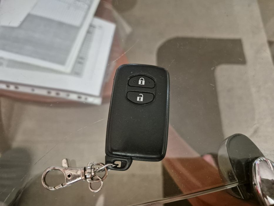 Ключ за Тойота Приус KEYLESS GO