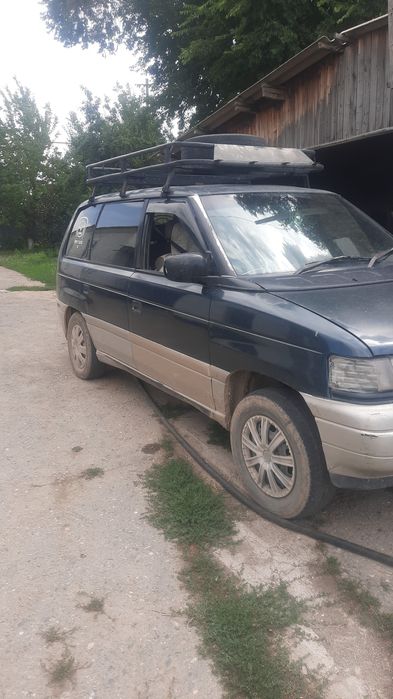 Продам Mazda MPV 1995 года