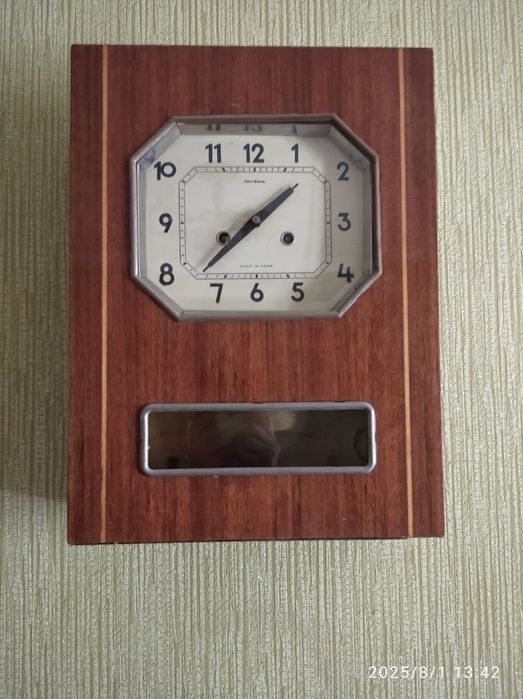 Часы " Янтарь* с боем