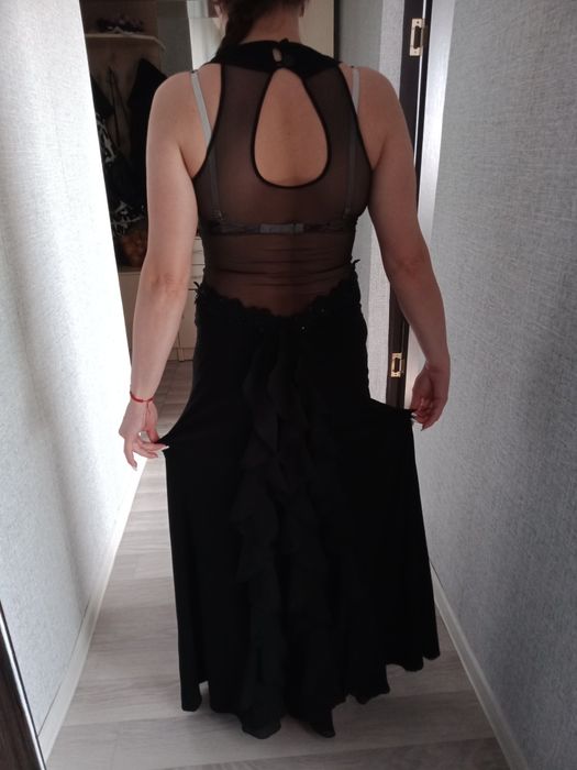 Продам вечернее платья в пол